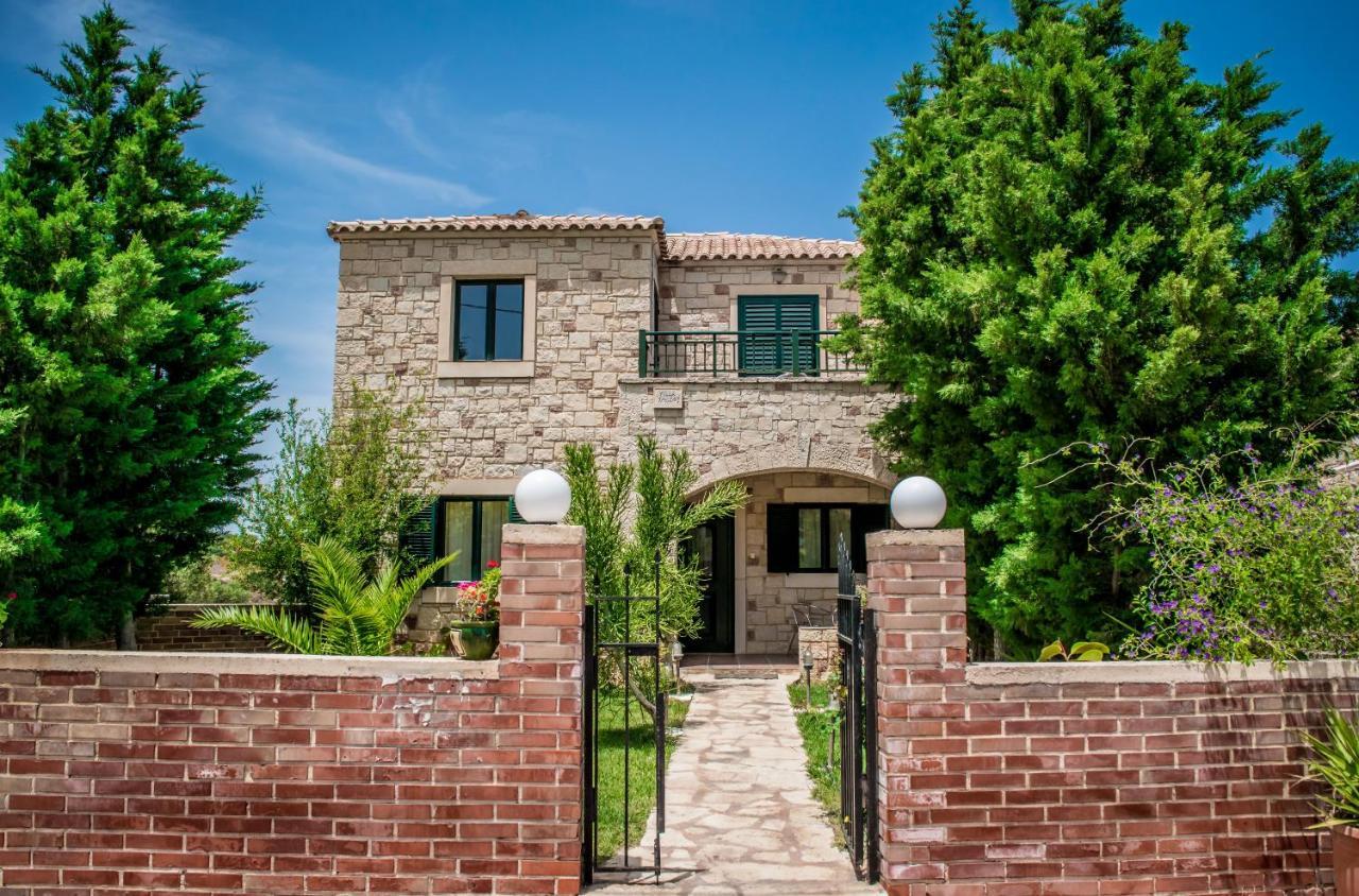 Niriides Villas Old Listing Херсониссос Экстерьер фото