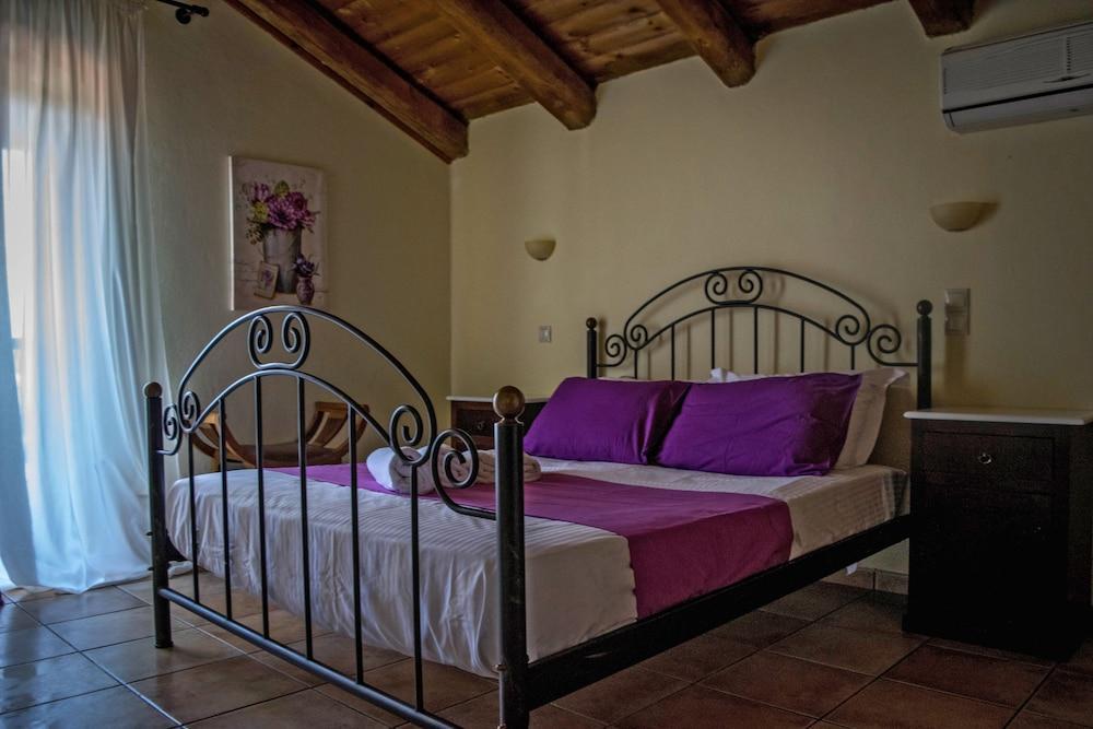 Niriides Villas Old Listing Херсониссос Экстерьер фото